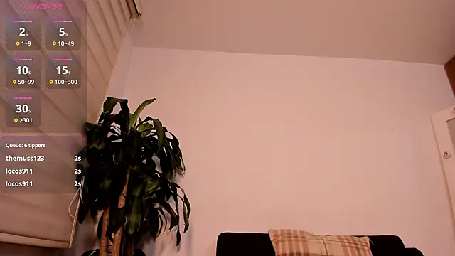 Chat +18 de babypeach_1 ao vivo