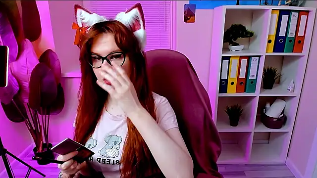 CarolGiggly's Live XXX Chat