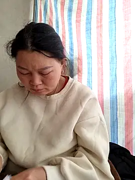 yoowwmr Adlı Modelin Canlı XXX Sohbeti