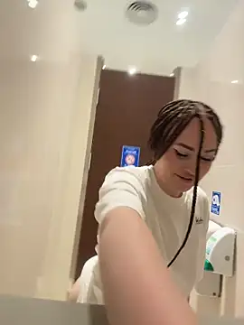 Živý XXX chat KiraSunshine