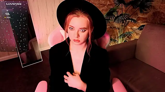 DianaDanian's Live XXX Chat