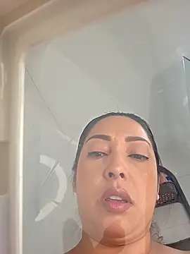 Chat XXX en directo de Kyllie_B