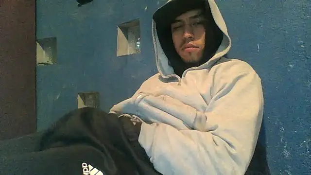 AlexAlejandro13's Live XXX Chat