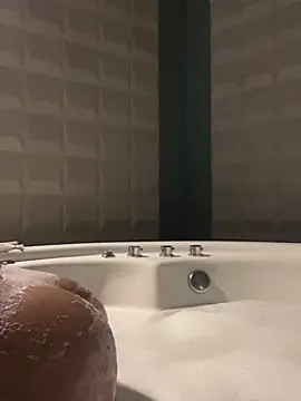 Tiffany_Low Live XXX-chat