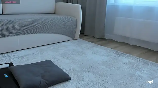 AmelinaLove Adlı Modelin Canlı XXX Sohbeti