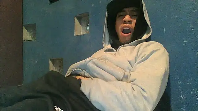 AlexAlejandro13's Live XXX Chat