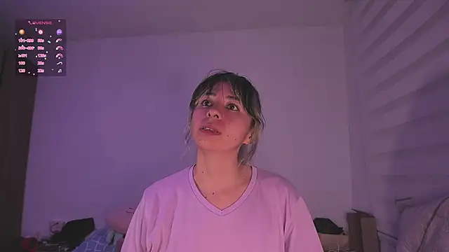 K2xxKrawl Chat XXX live