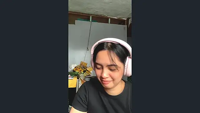 Show modela ChristiniaWins na web-kameri