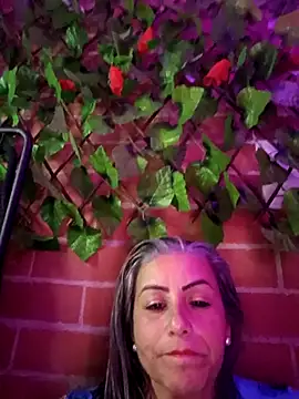 maynor_1998's Live XXX Chat