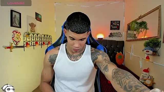Damian_latinxxx's Webcam Show