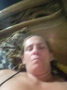 SeductionSilera Adlı Modelin Canlı XXX Sohbeti