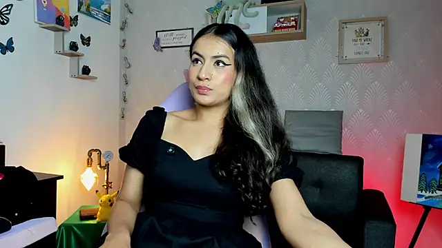 Alaia_Love77のライブXXXチャット