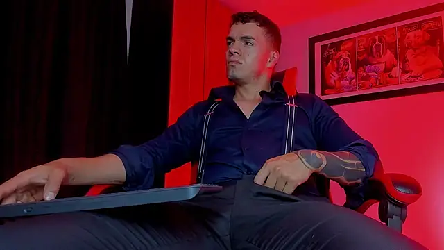 ALPHA_DOMINUS_ Adlı Modelin Canlı XXX Sohbeti