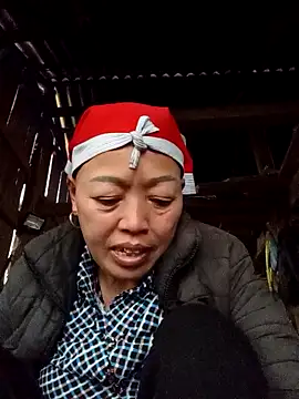 Show modela Agnes-baby na web-kameri