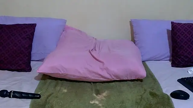 DiamondLuv29 élő XXX-chatje