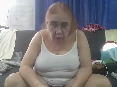 xloverboobsx Chat XXX in diretta