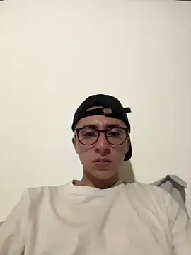 CamiRojas_boy's Live XXX Chat