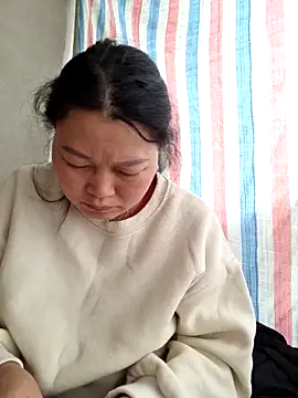 yoowwmr's Webcam Show