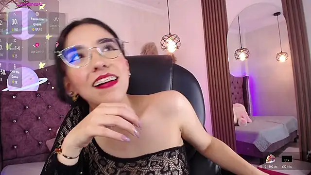 Amara_Davis Chat XXX in diretta