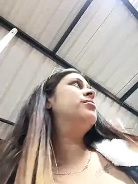 Latina_sexy1's Live XXX Chat