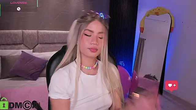 Chat +18 de Arinextdoor ao vivo