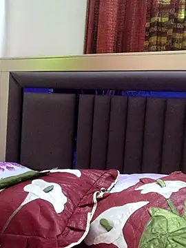 Tanha18's Live XXX Chat