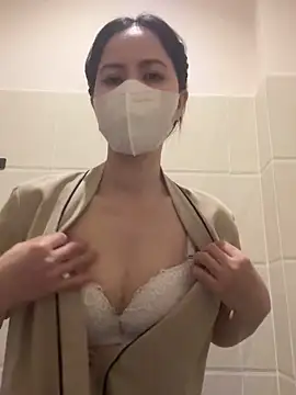 bi_biii 网络视讯表演