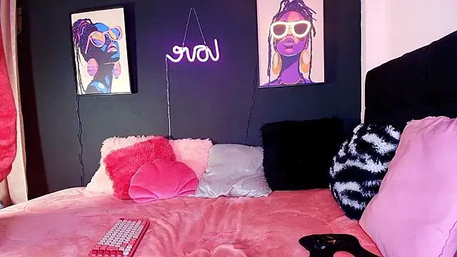 Angel_shiny Adlı Modelin Canlı XXX Sohbeti