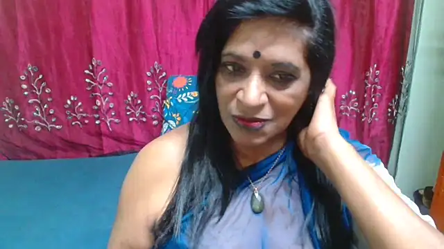 Chatroom XXX en direct de INDIANFUSION