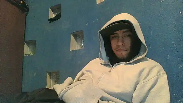 AlexAlejandro13 Live XXX Chat