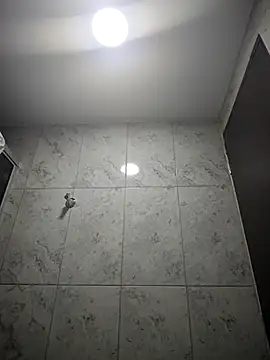 Chatroom XXX en direct de MeganWhite3