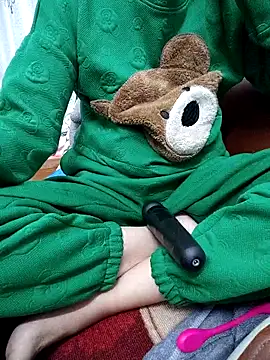 Haralushiaaa élő XXX-chatje