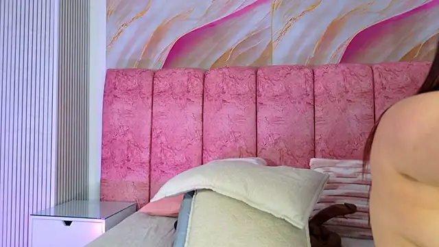 emmacurvy 即時 XXX 聊天