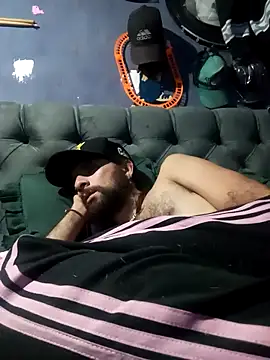 hairy_mannn: онлайн-секс-чат