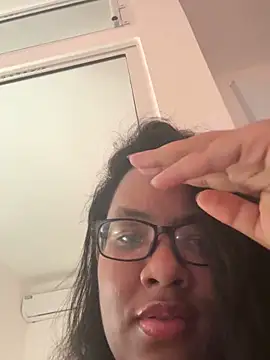 Chaniita Live XXX-chat