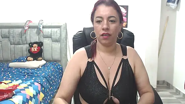 LAURA_CRAIZY's Webcam Show