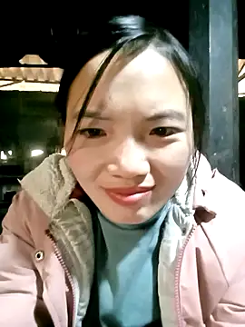 ngan-cute Live XXX Chat