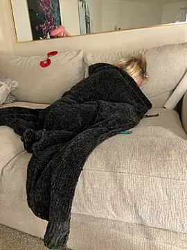 blondebunny999_999 élő XXX-chatje