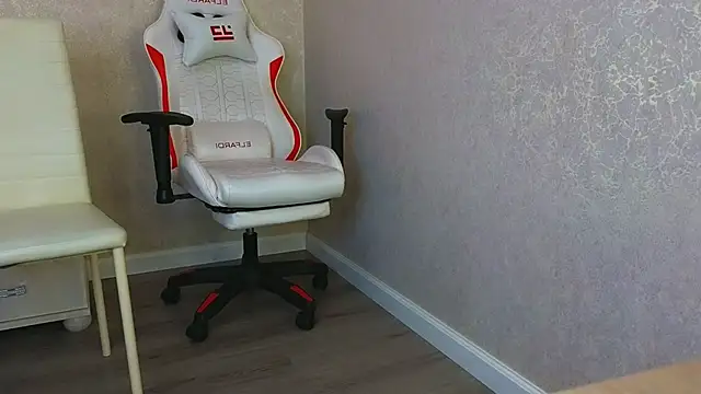 Diana_Moon_ Live XXX-Chat