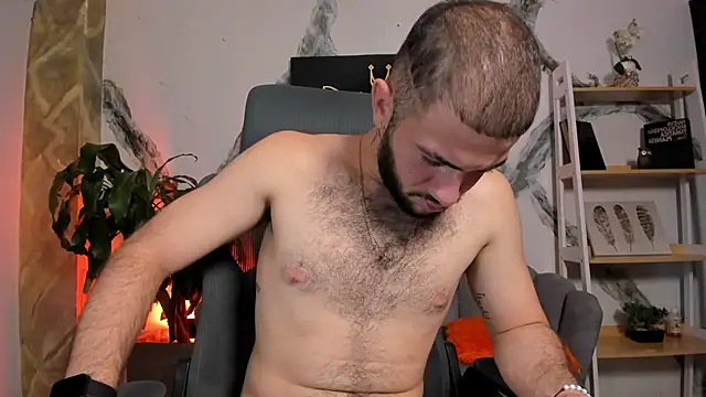 MaximusClark: вебкам-шоу