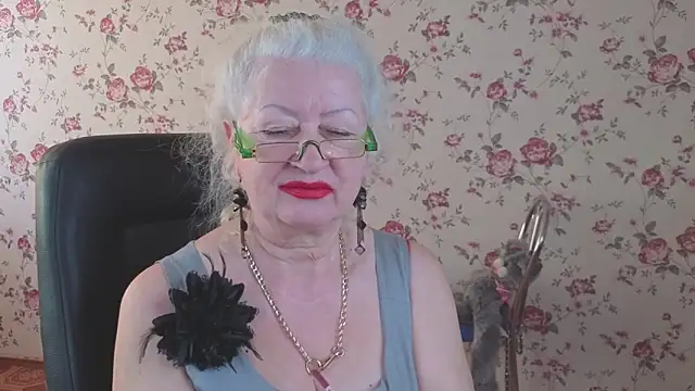 Maya_Mayflower Live XXX-Chat