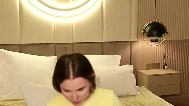 Lina_Sinerz's Webcam Show