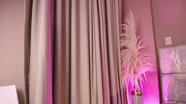 EllaVillaluna Live XXX-chat