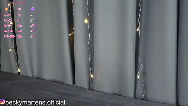 Chat XXX en directo de BeckyMartens