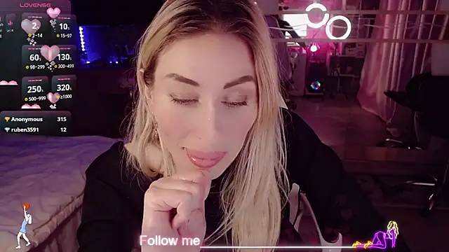 AnnieGOld_ Live XXX-chat