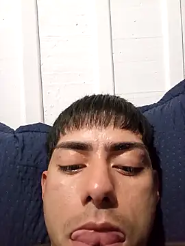 SEBASTHIAN Adlı Modelin Canlı XXX Sohbeti