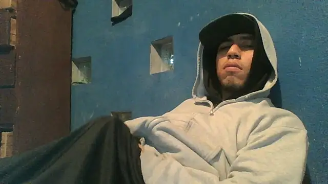 AlexAlejandro13 লাইভ XXX চ্যাট