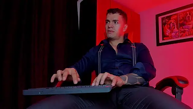 ALPHA_DOMINUS_ Adlı Modelin Canlı XXX Sohbeti