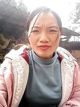 Онлайн чат XXX ngan-cute