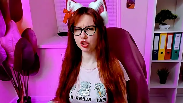 CarolGigglyのライブXXXチャット